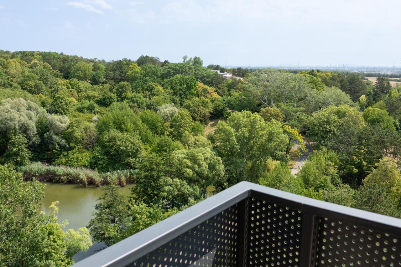 Gruen & Urban - Direkt An Der Therme - 15 Minuten Ins Zentrum Wenen Buitenkant foto